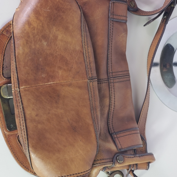 Fossil 100% Genuine Leather Shoulder Bag - Picture 7 of 10